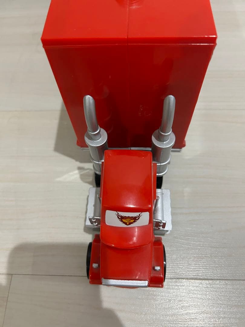 マックトレーラー＆カーズ ミニカー10台セット ディズニーストア限定