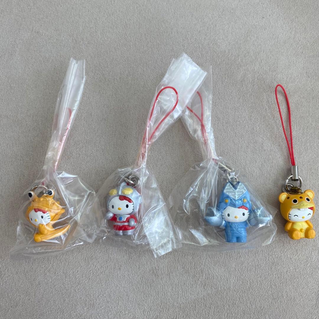 ハローキティ なりきりストラップ ウルトラマンキティ カプセルトイ レア　キティ