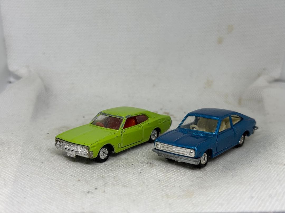 トミカ No.8 日産 サニー1200GX ・NO.74 日産 ローレル 希少ピンク トミカ No.8 日産 サニー1200GX ・NO.74 日産 ローレルGSX