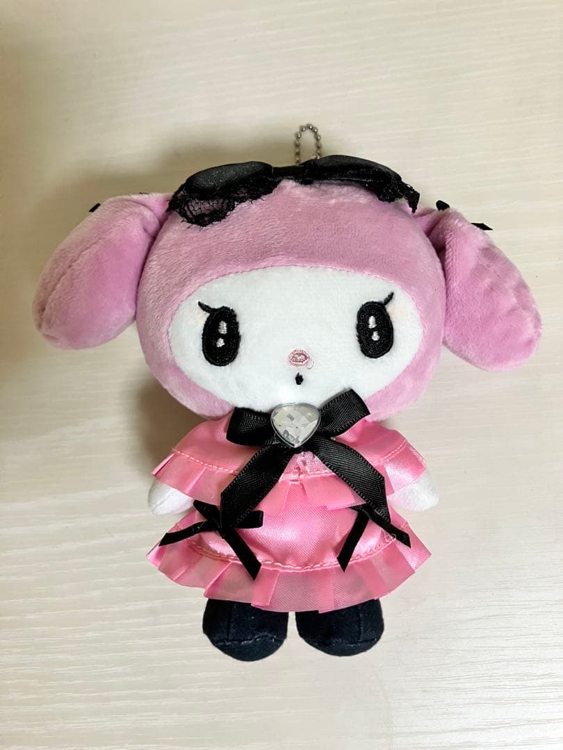 真夜中のメロクロ マスコットポーチ マイメロ キーホルダー - メルカリ