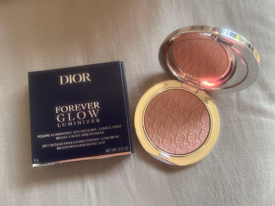 ディオールスキン フォーエヴァー グロウ ルミナイザー 831 シュガー