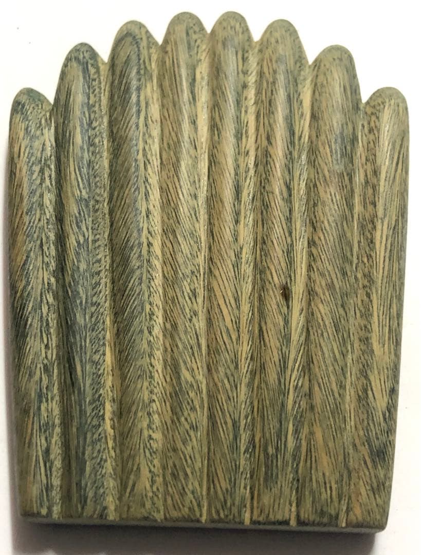 弁香、辨香仏教佛具、道師手作りオブジェ宝石と言われる木緑檀現品無料発送