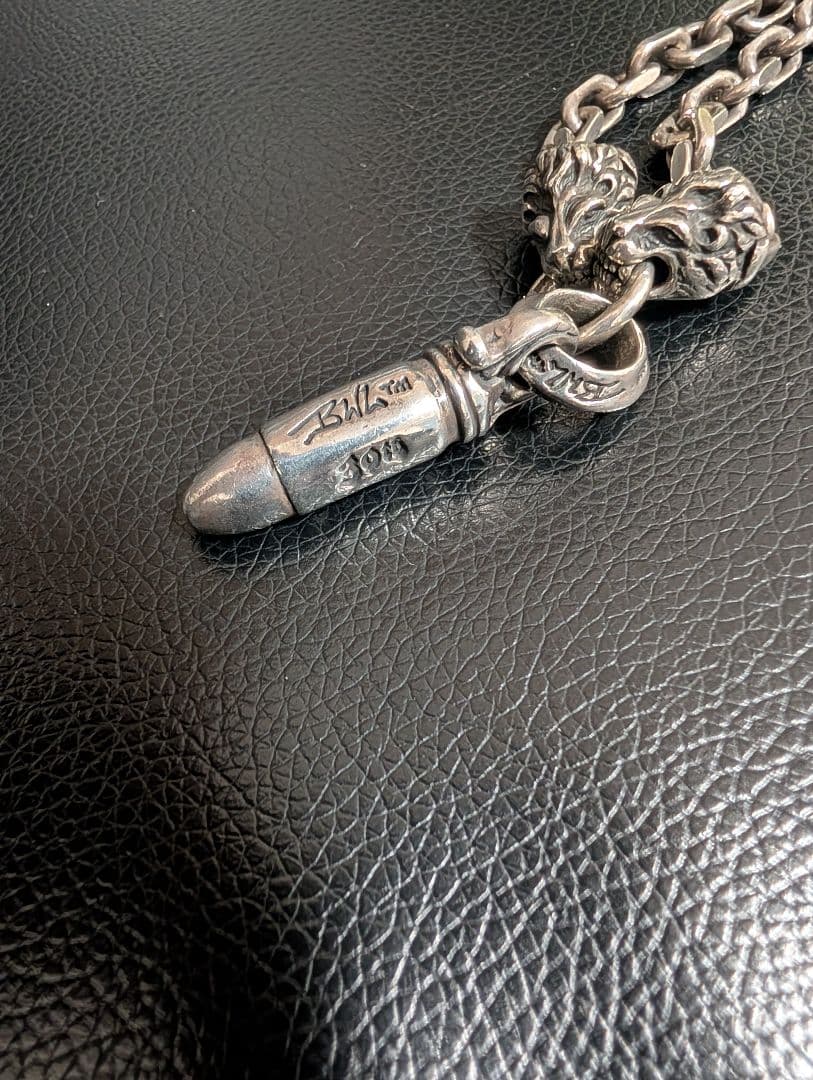 だ*お様 ビルウォールレザーネックレスセット - メルカリ