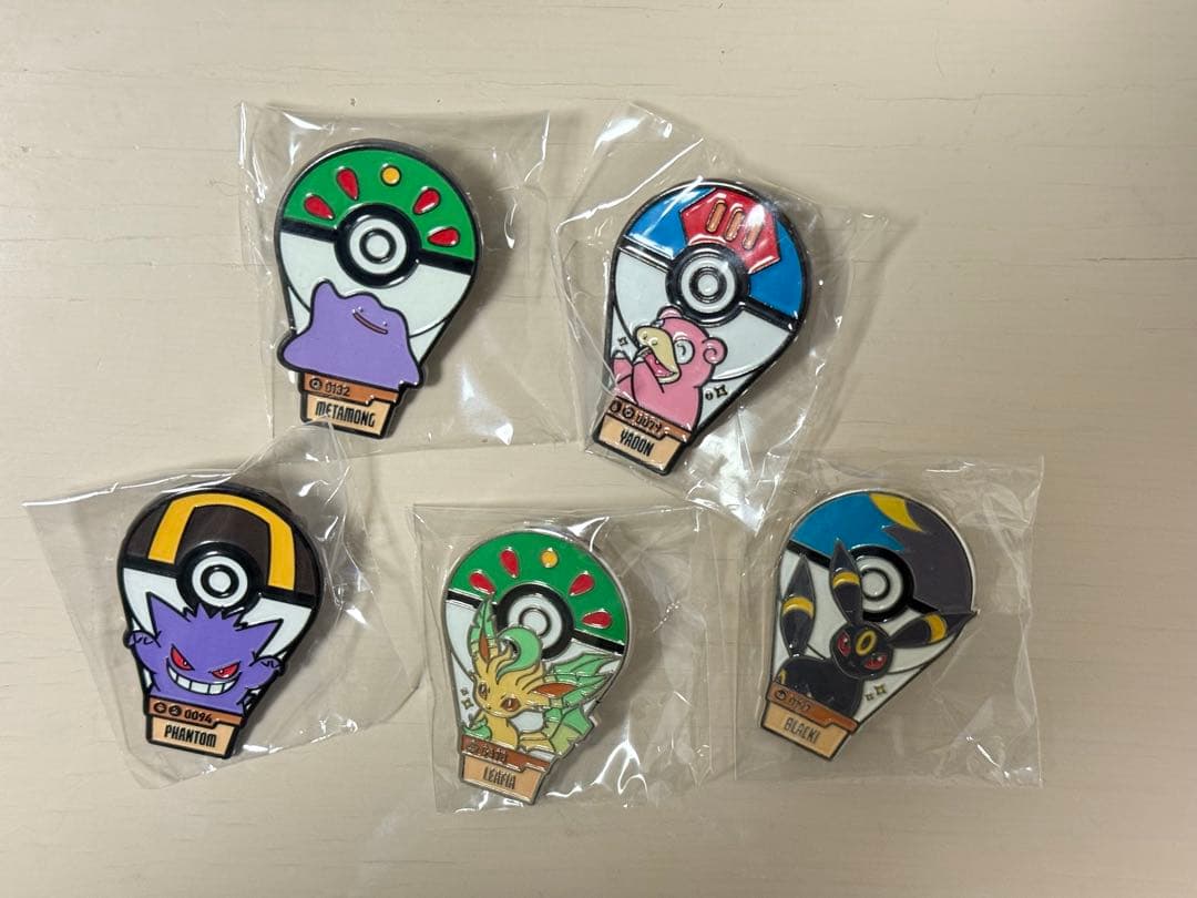 韓国限定　ロッテワールド ポケモン　バルーンライド　ピンバッジ