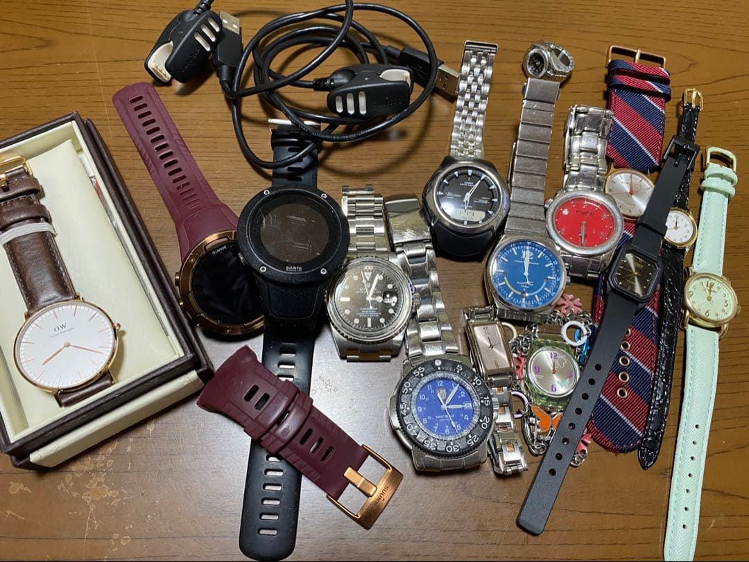 腕時計ジャンク品まとめ売りSUUNTO・Luminoxなど色々