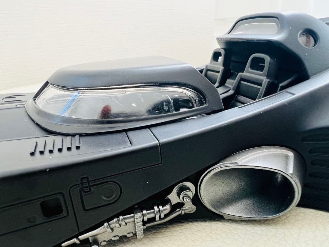 1:18 1989年映画版合金製バットモービル（新品.組立不要） - メルカリ