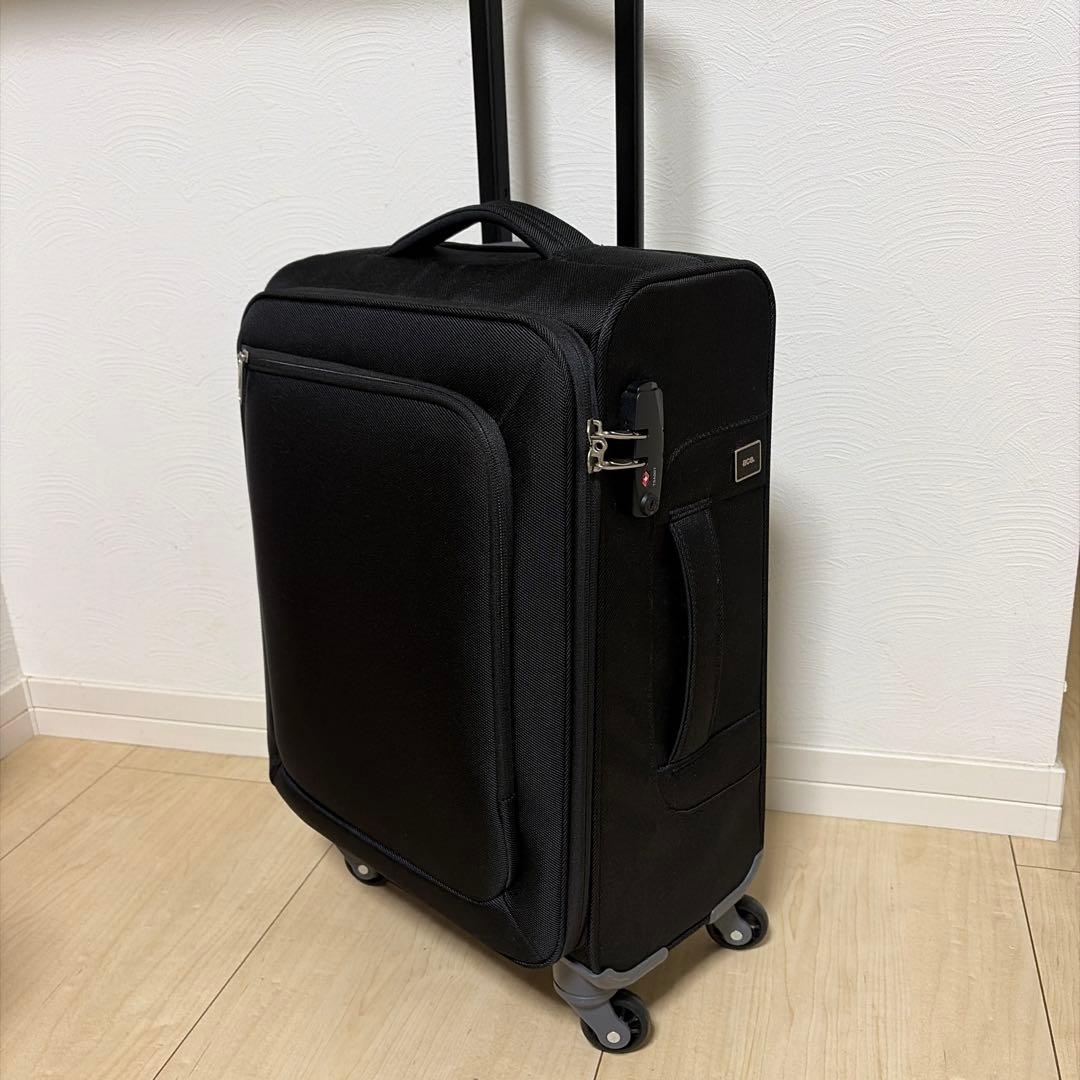 黒の中型スーツケース 4輪 Coleman（コールマン） スーツケース キャリーケース 旅行用かばん 92L