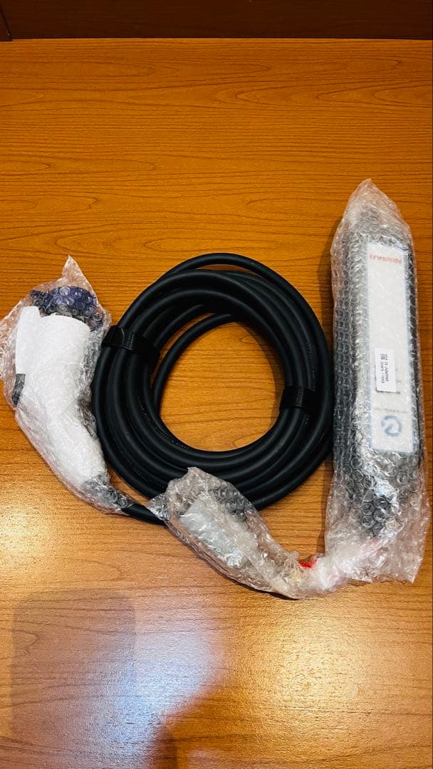 日産純正　EV充電ケーブル200v 日産 ニッサン 電気自動車 リーフ LEAF 純正 充電ケーブル 充電コード