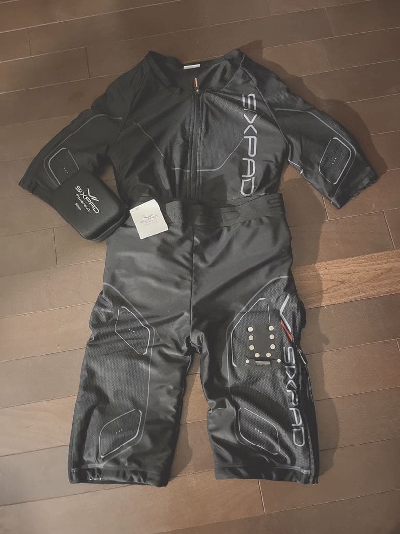 【美品】SIXPADトレーニングスーツ レディース お値下げしました⭕️ SIXPAD（シックスパッド） MTG トレーニングスーツ ハイウエストタイツ