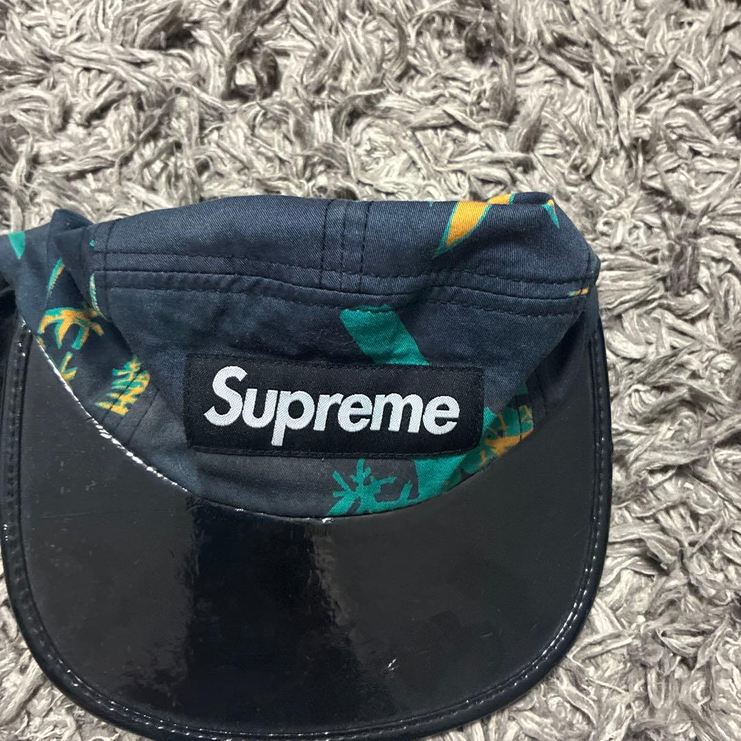 Supreme 花柄キャップ ネイビー - メルカリ