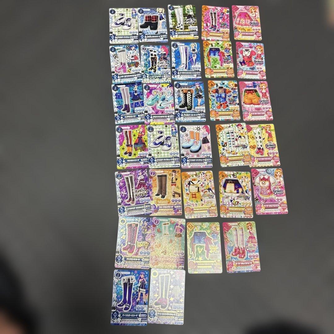 アイカツカードまとめ売り 約200枚ぐらい - メルカリ