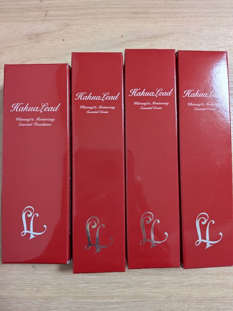 ハクアリード クリーム3本＋ファンデーション