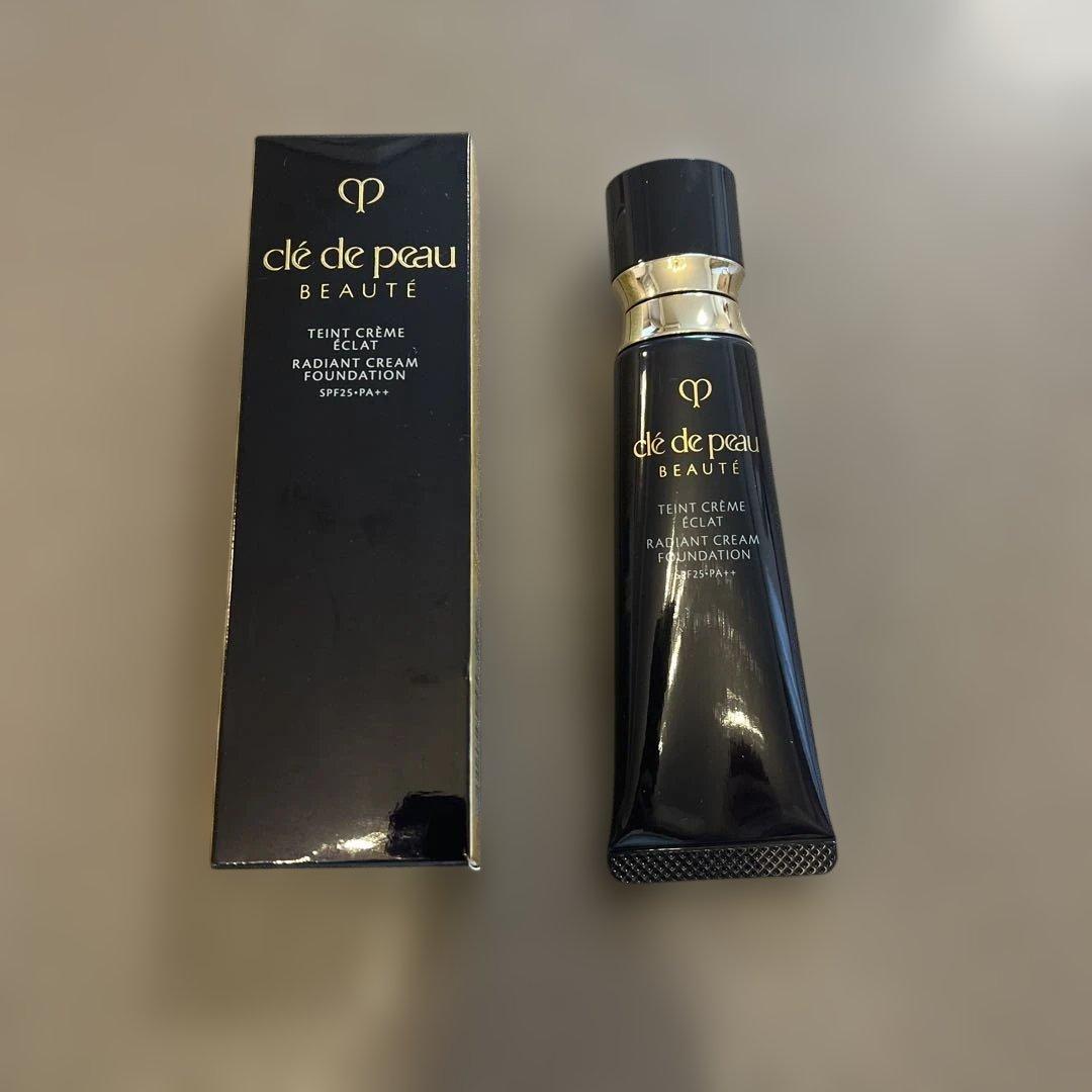 クレ・ド・ポー ボーテ　タンクレームエクラｎ　オークル10