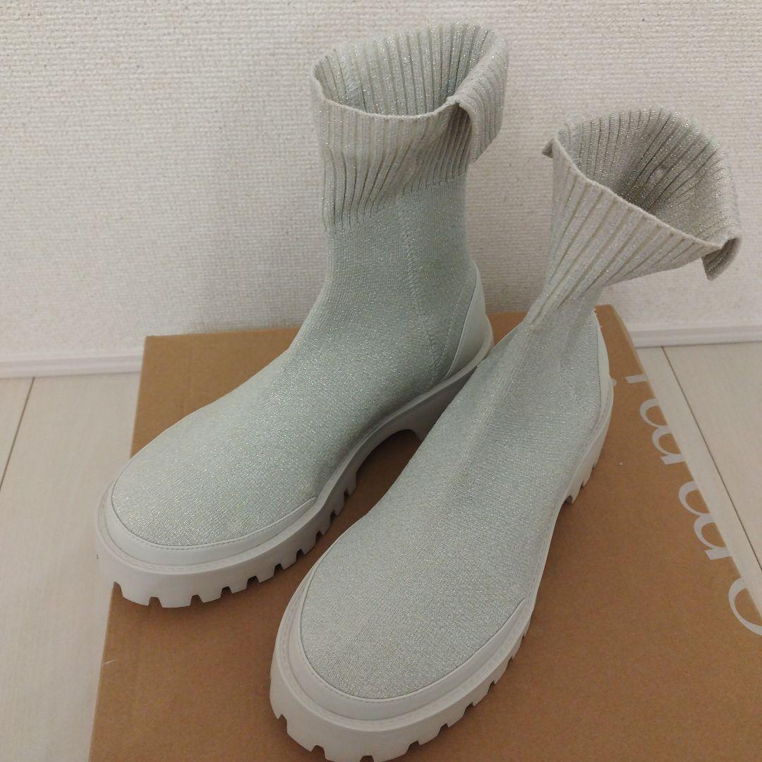 emmi ニットブーツ　シルバー　25cm