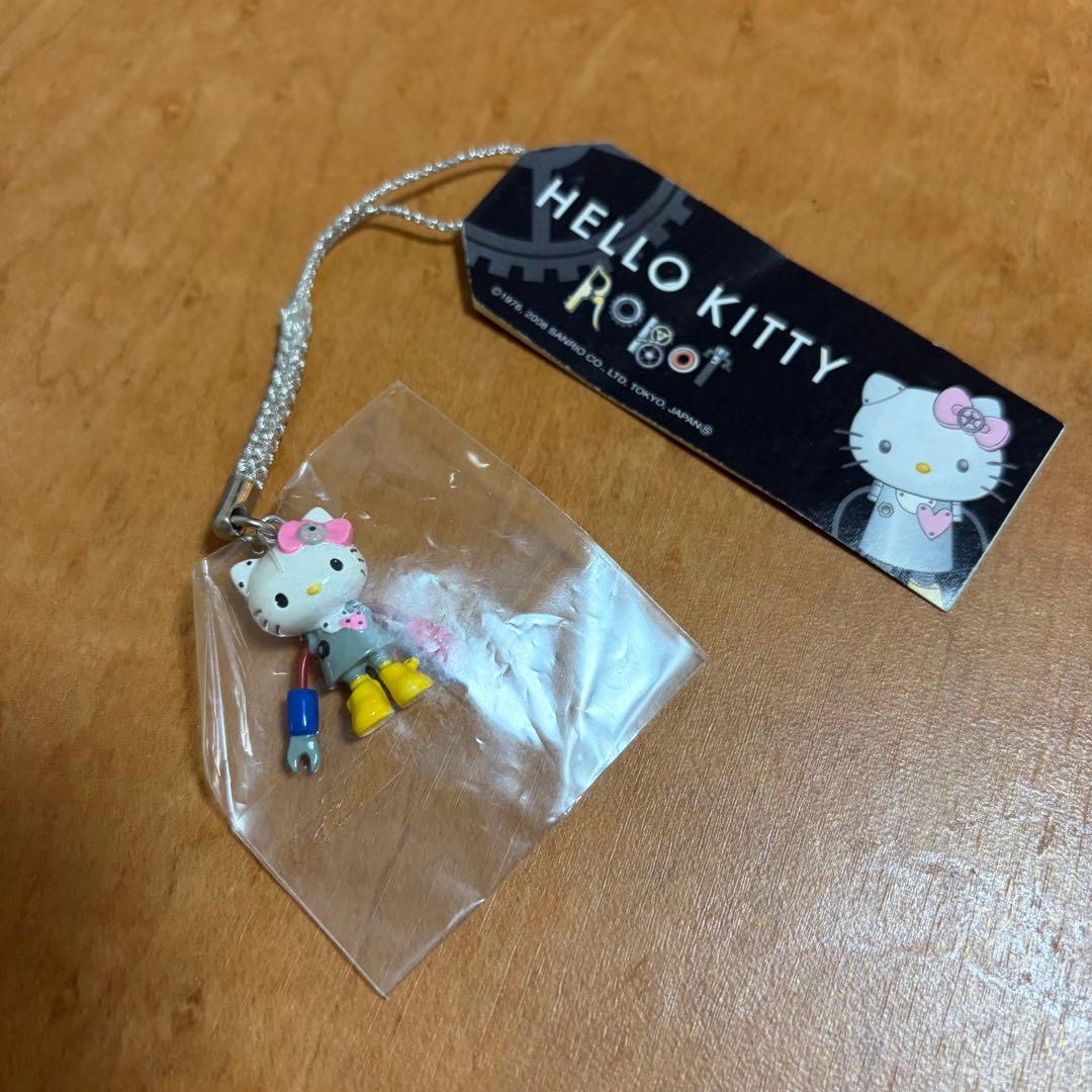 レア　ご当地キティ　ロボット　根付け ご当地キティ 根付け 新潟限定 柿の種 ハローキティ レア - メルカリ