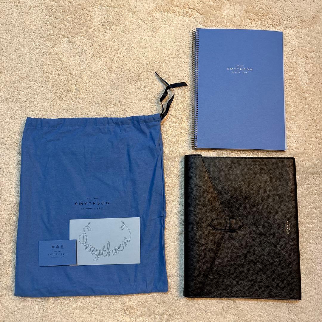 Smythson A4ノートカバー