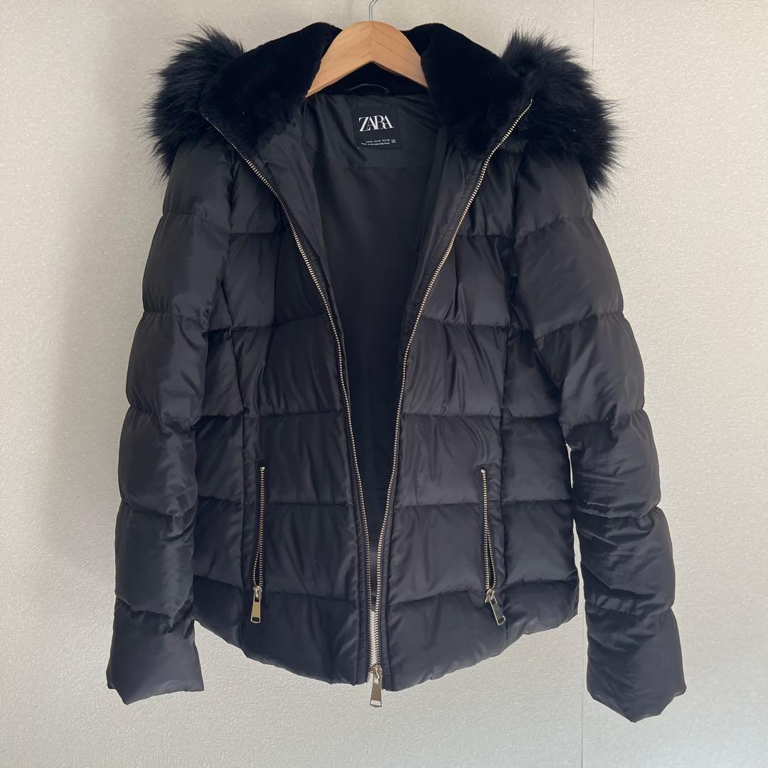 ZARA ブラック ダウンジャケット ファー付きボア M - メルカリ