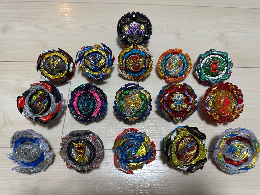 ベイブレードバースト まとめ売り ランチャー3つ付き