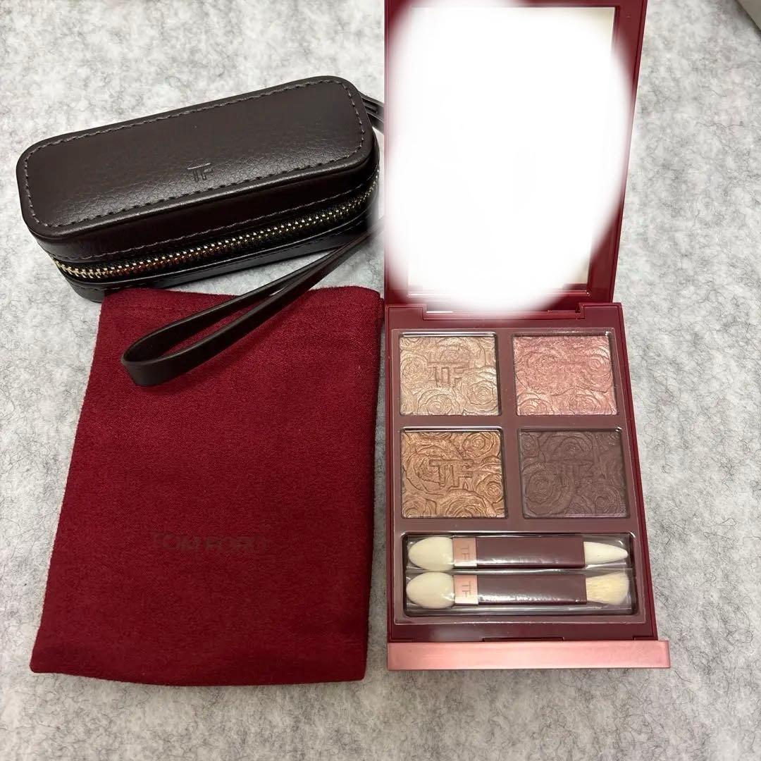 TOM FORDアイカラークォード 01RE ローズ エクスポーズド