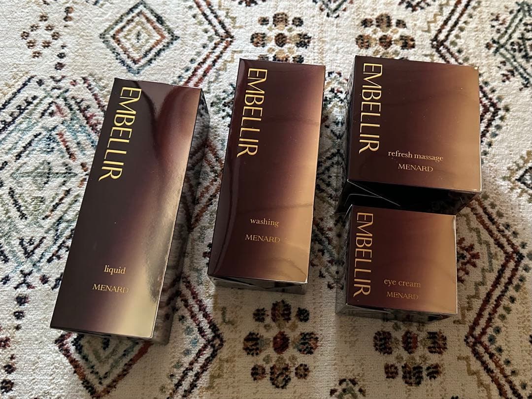 メナードエンベリエ4本