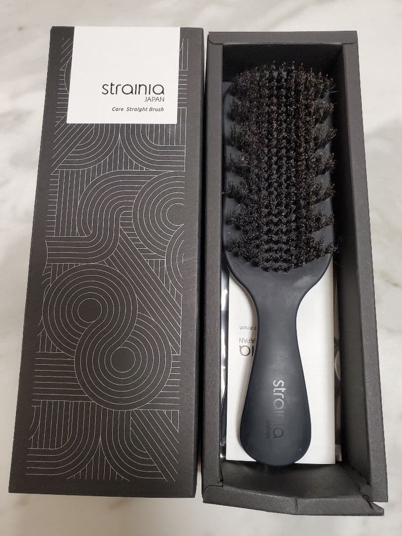 ストレーニア ブラックヘアブラシ