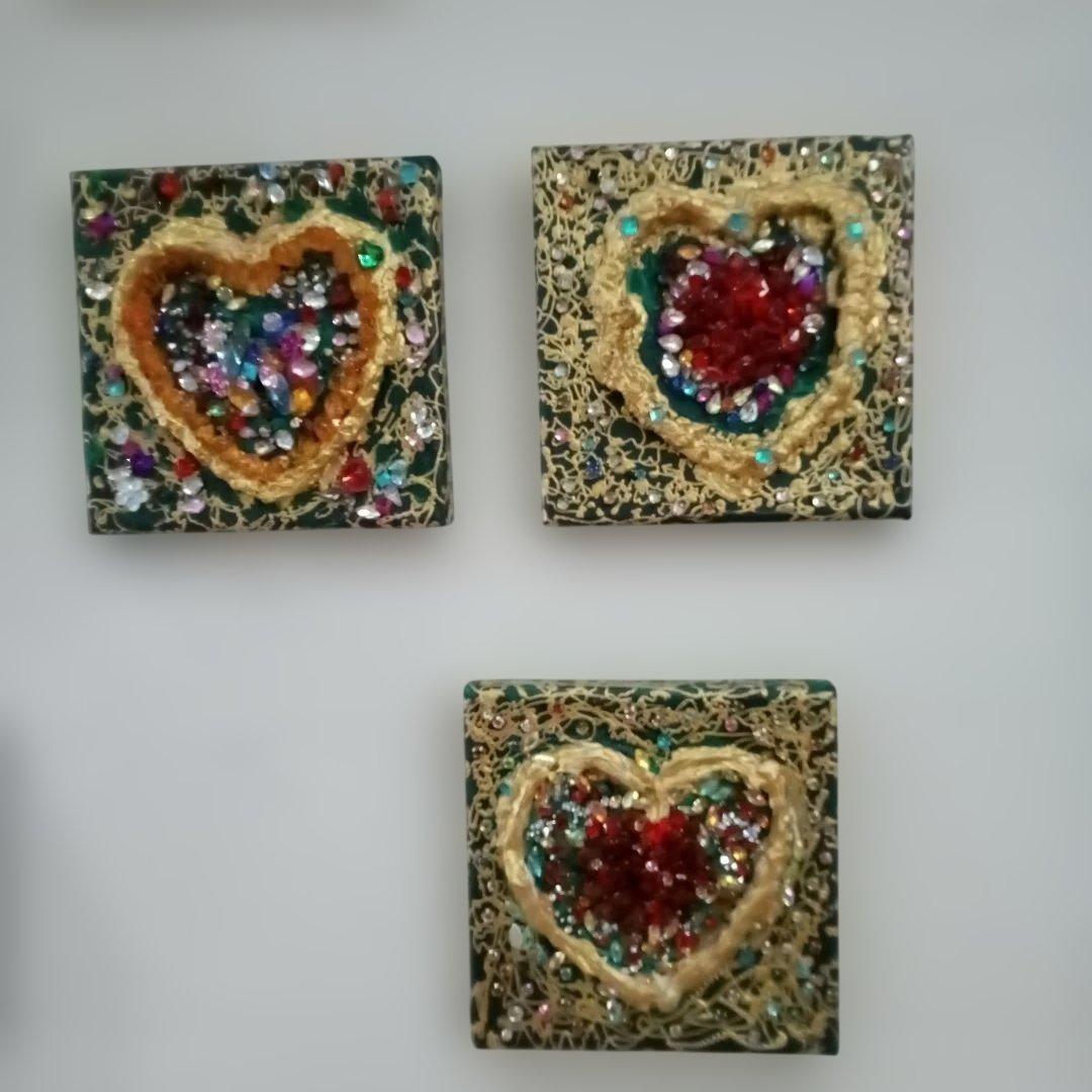 壁掛けアート　ハートシリーズ金箔漆等使用　三枚セットセール価格
