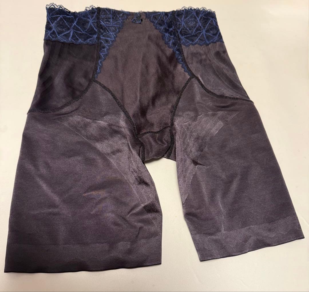 マルコ　カービシャス　ロングガードル　L