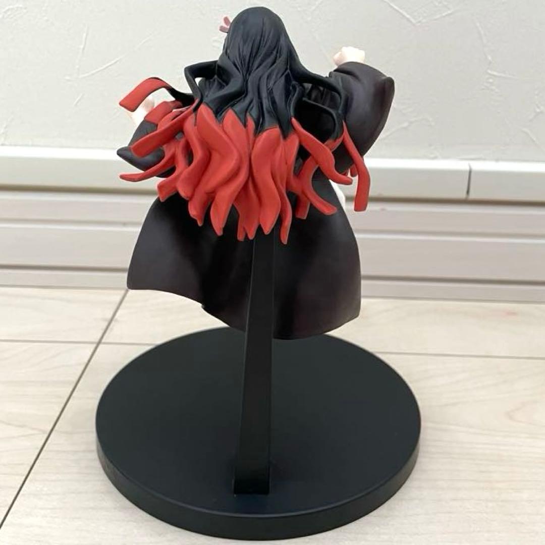 竈門ねずこ】鬼滅の刃フィギュア 蹴りのポーズ 初期のねずこ 非売品 箱