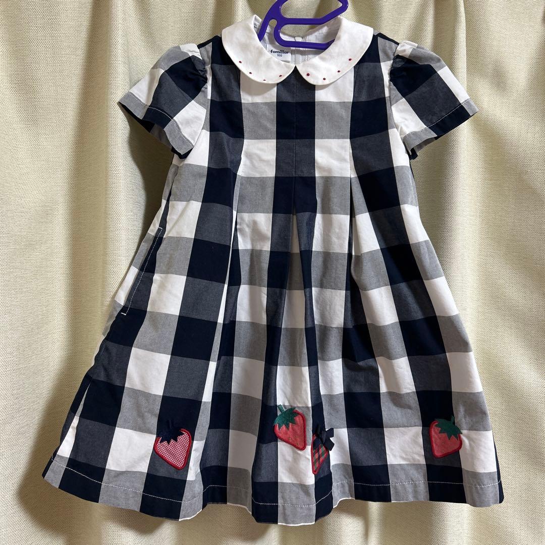 ファミリアストロベリー刺繍つき黒ギンガムチェックワンピース100