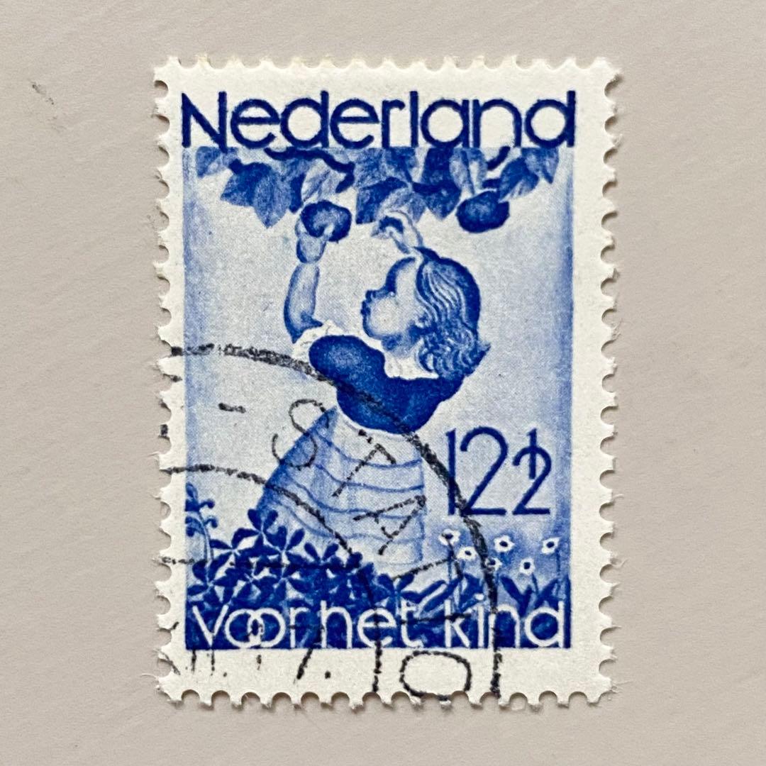 外国切手12枚（オランダ：かわいいレトロな切手） - メルカリ