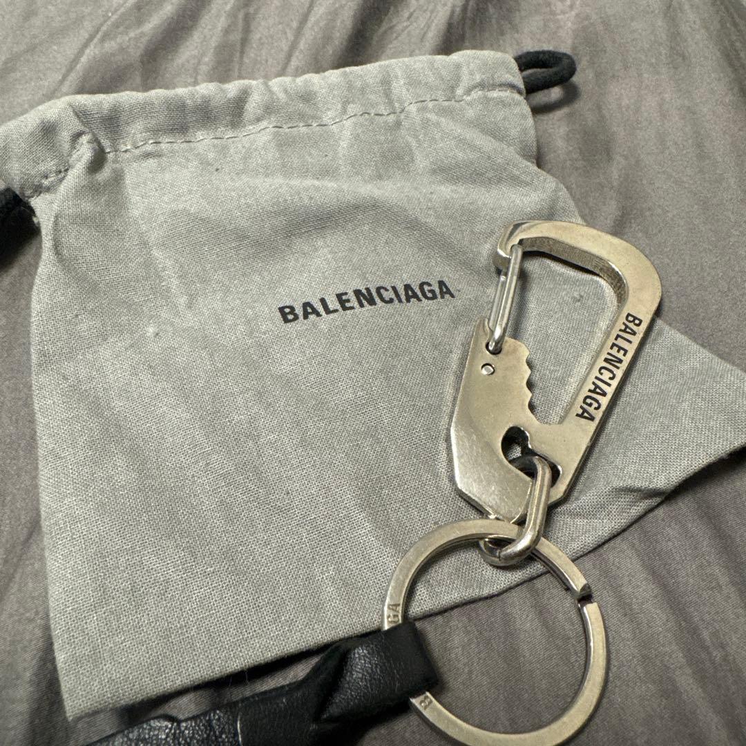 BALENCIAGA NASAコラボ　カラビナ キーホルダー バレンシアガ SPACE KEYRING スペースキーリングカラビナ メンズ