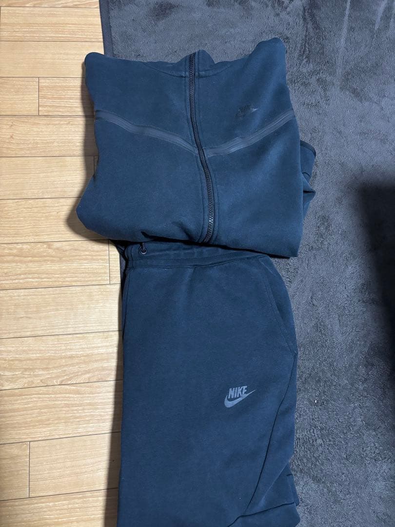 Nike テックフリース　上下 安心の関税込☆Nike☆テックフリース 上下 セットアップ (Nike
