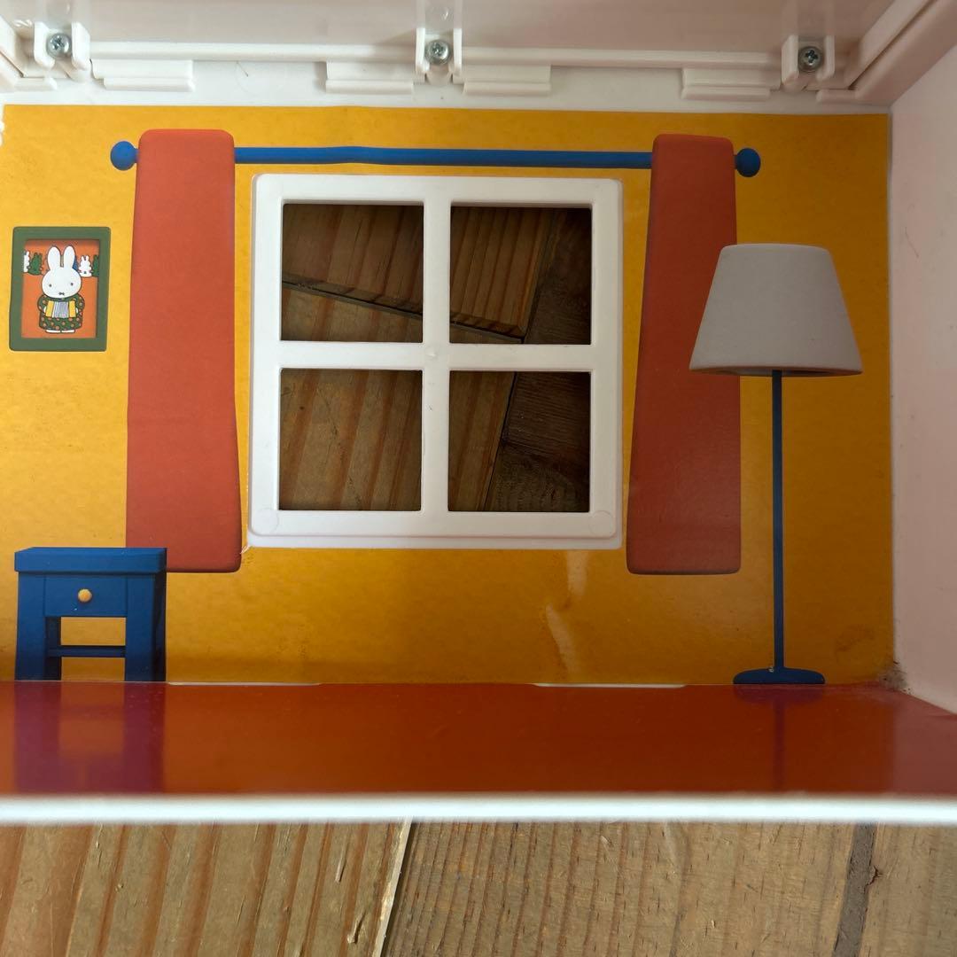 Walmar限定 廃盤品 ミッフィーの家とフィギュアセット - メルカリ