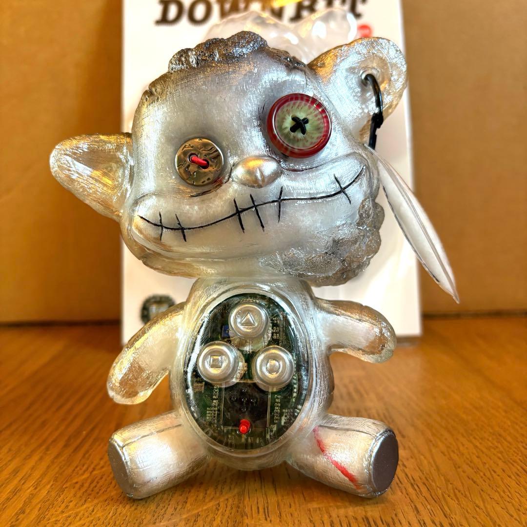 ダウンビット ソフビ 抽選 sofvi 1001toys インディーズソフビ - メルカリ