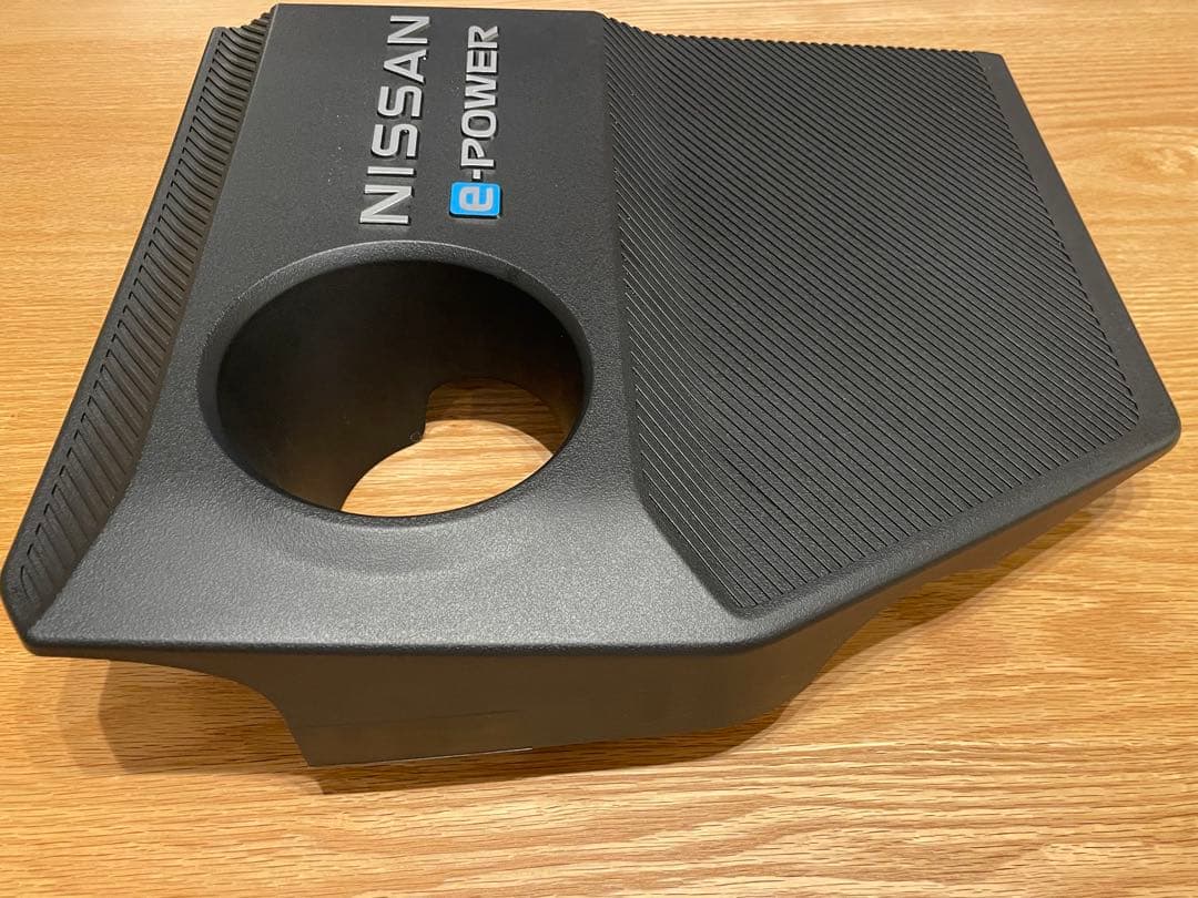 T33 エクストレイル 純正 エンジンカバー ノート オーラ - メルカリ