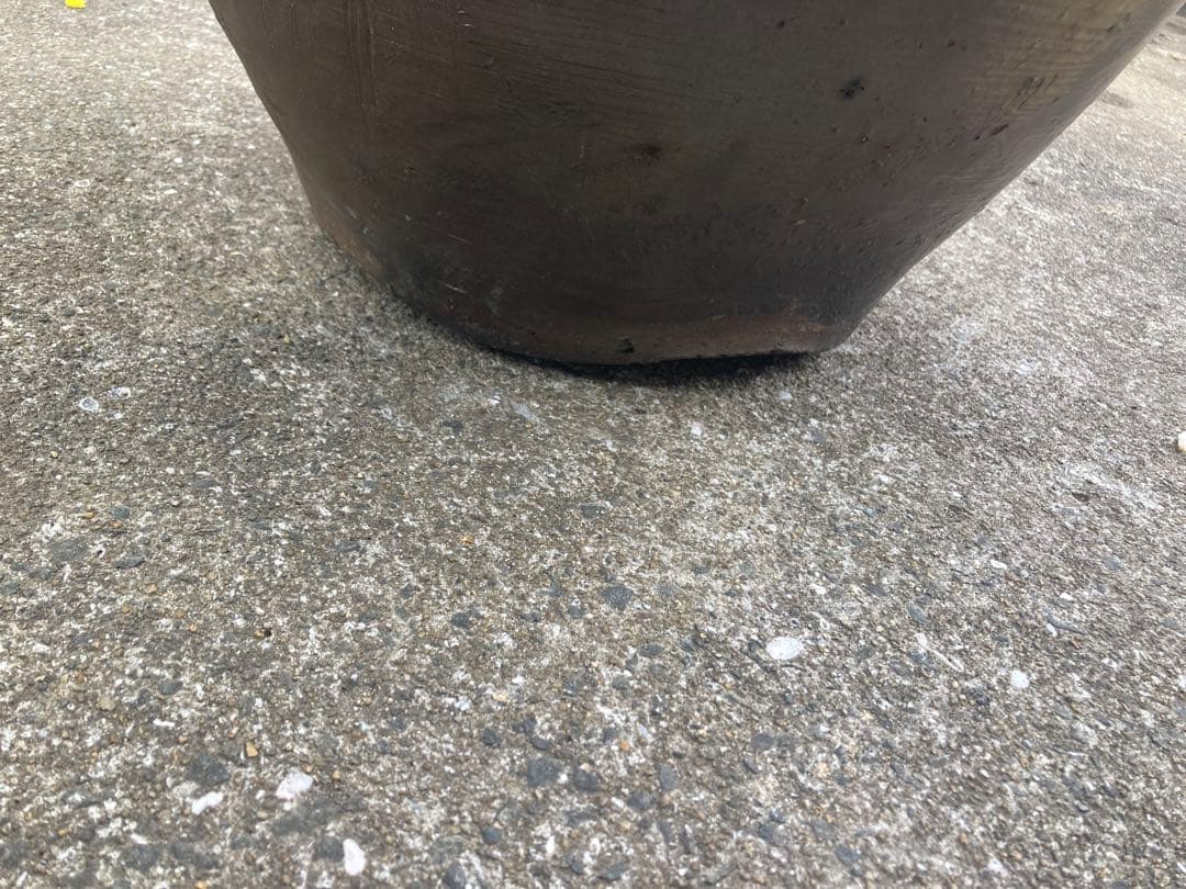 時代物 陶器の大型甕 古い壺 。茶褐色。和モダン 高さ64センチ - メルカリ