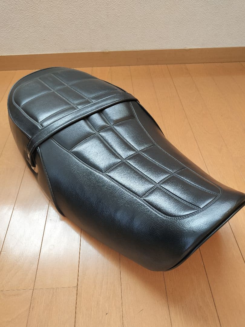 k*8様 Z900RS ドレミコレクションZ1タイプシート【純正】ノーマル対応 Z900RS Z1 style シートASSY ドレミコレクション製テールカウル用