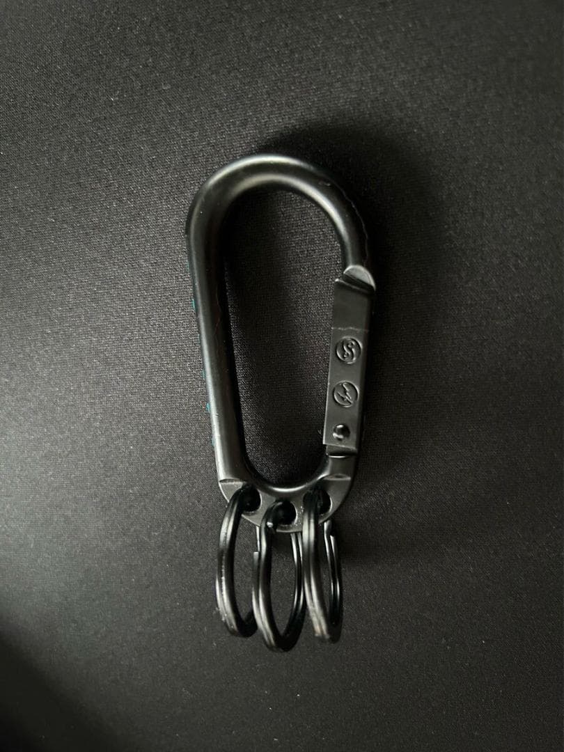 ジャンクUNIFORM EXPERIMENT UE×フラグメント カラビナ 藤原