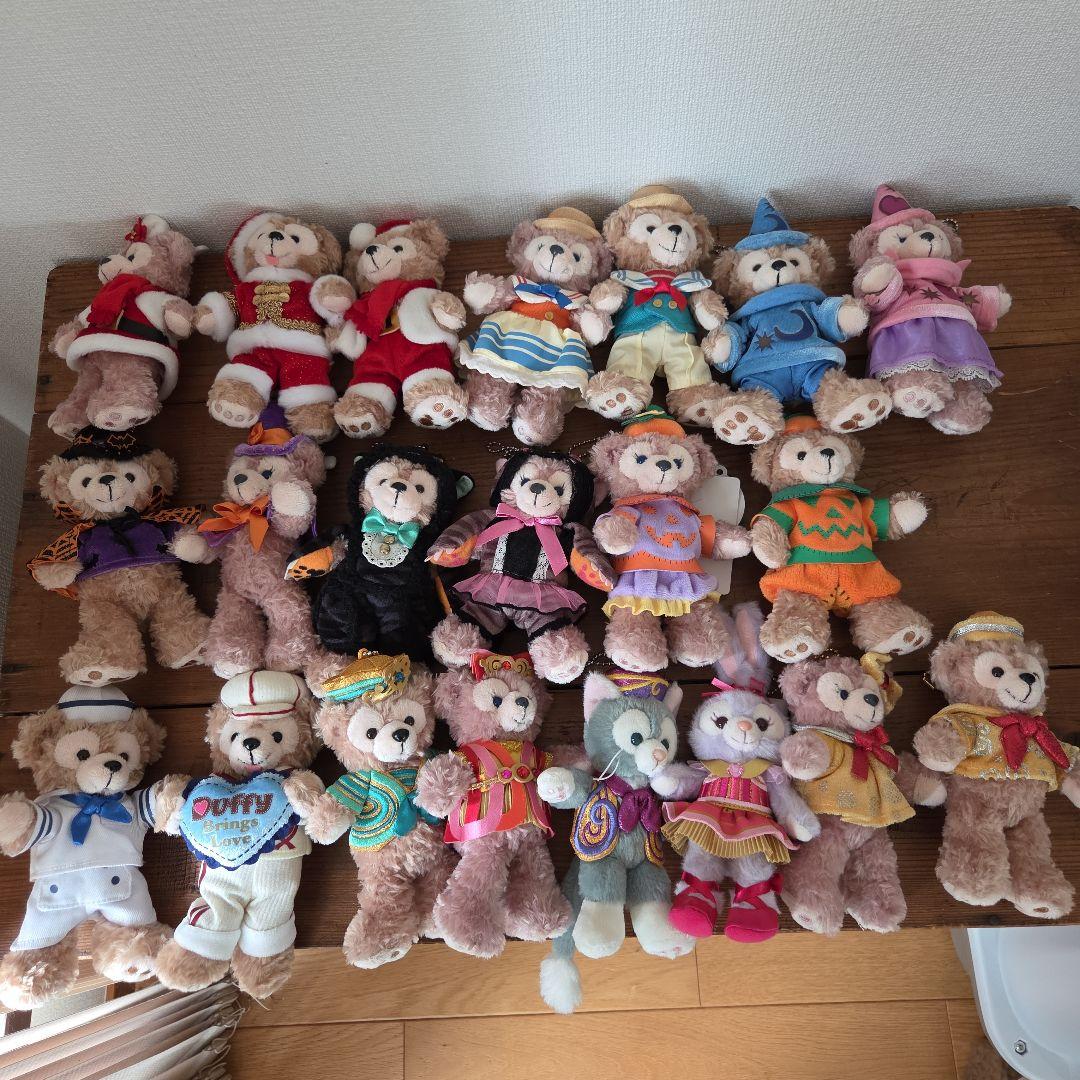 ディズニー　ダッフィー　シェリーメイ　ステラルー　ぬいぐるみバッジ　２1点