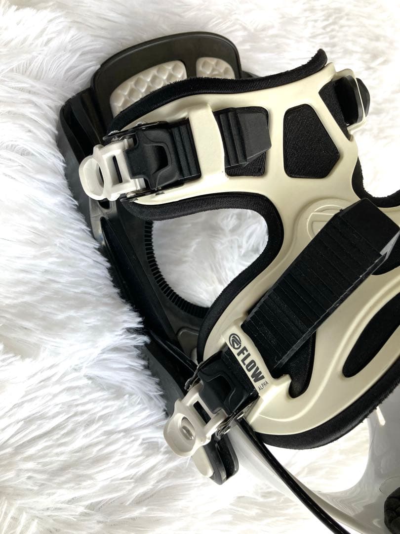 FLOW フロー スノーボード ビンディング ALPHA LG-Lホワイト - メルカリ