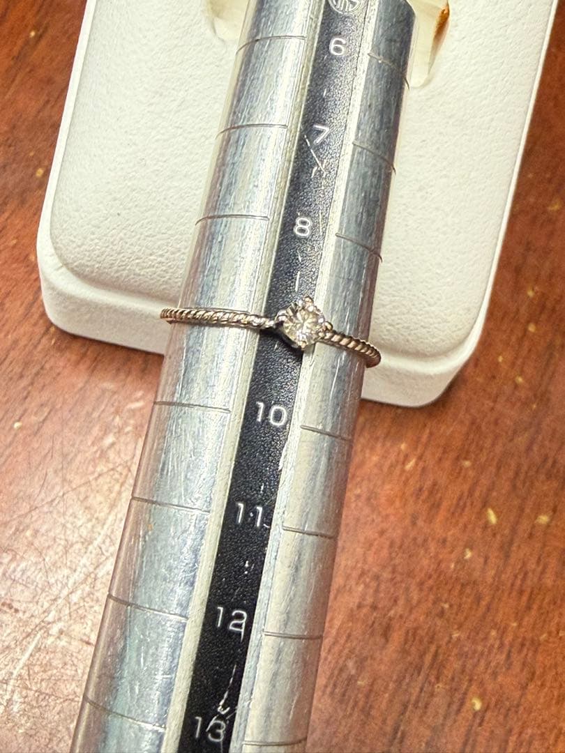 K10WG ダイヤリング 0.6g 0.10ct 9号