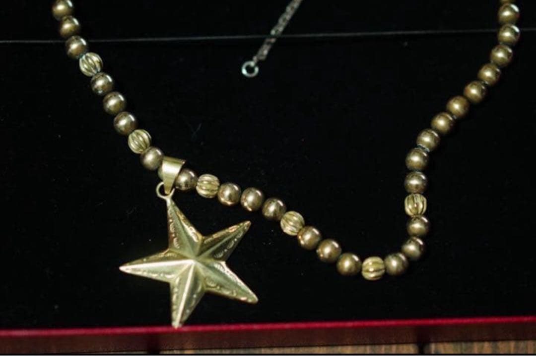 Calee スターネックレス