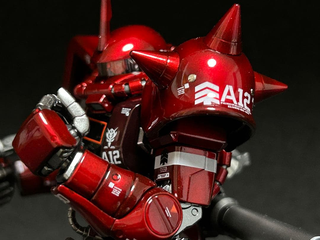 MGシャア専用ザク　キャンディーグラデーション全塗装済み完成品