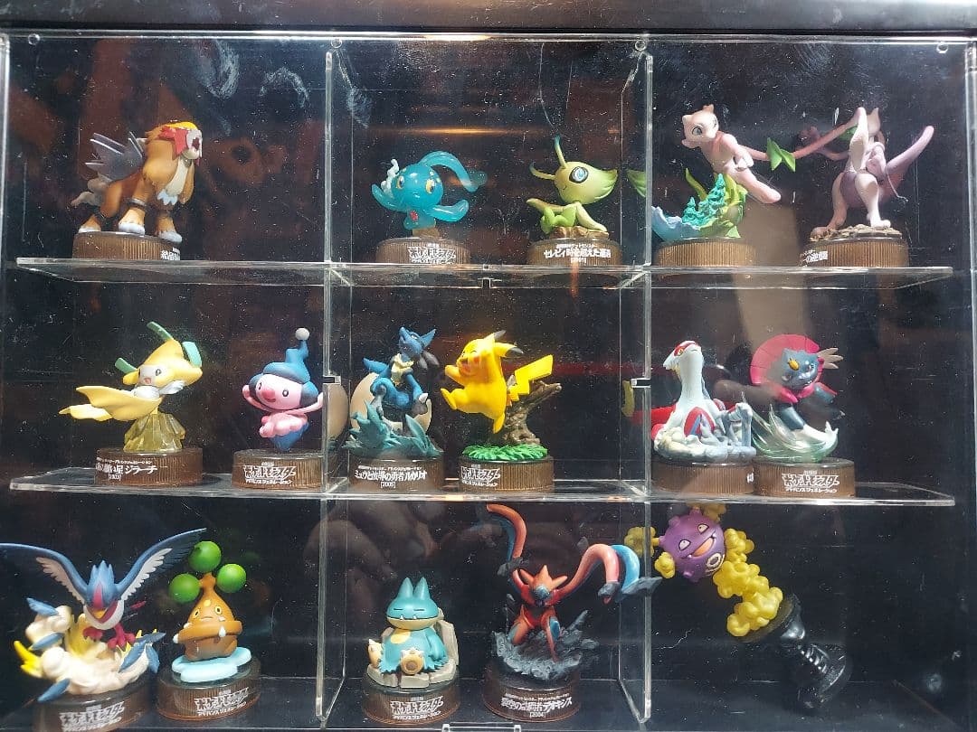 ポケモン ボトルキャップフィギュア & チェスフィギュア16体セットケース付き ポケモン フィギュア ボトルキャップ 2004年 2005年 セブンイレブン