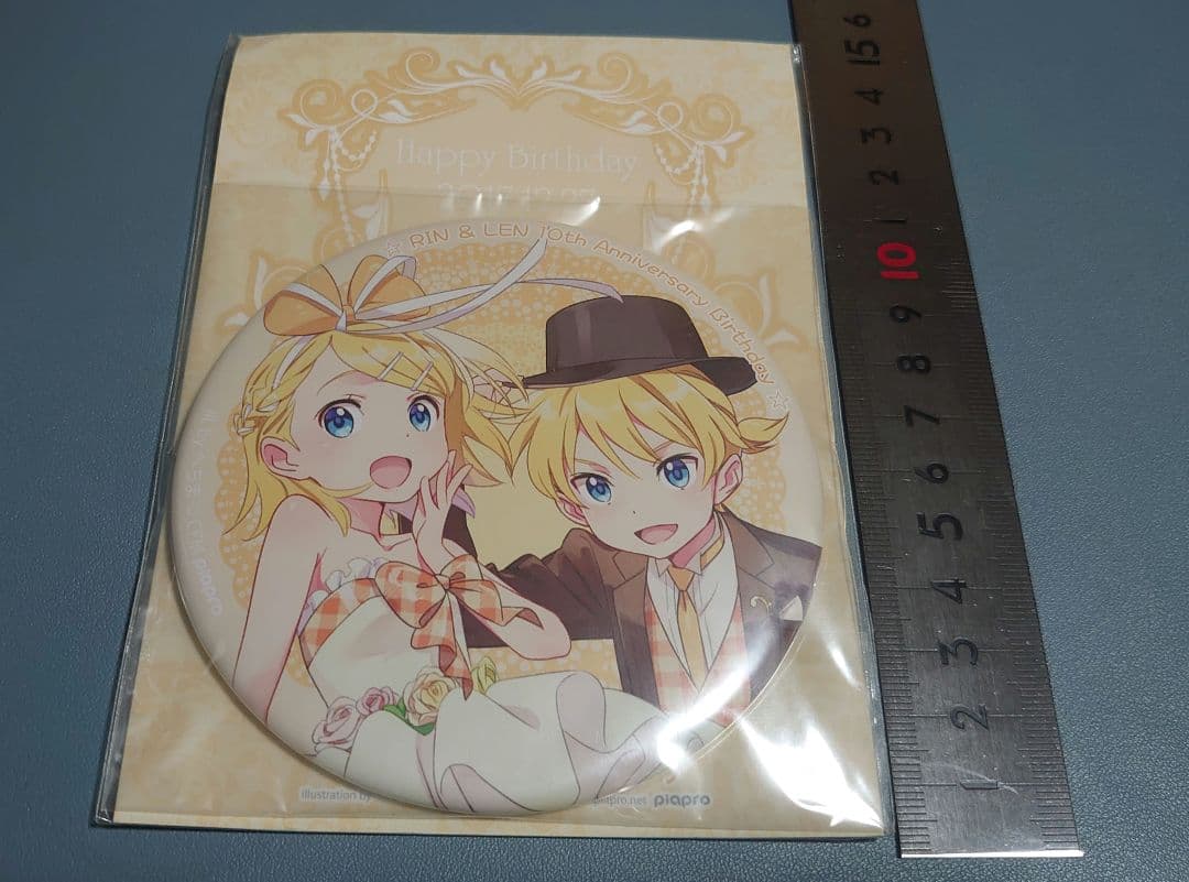 鏡音リン レン　バースデー　缶バッジ 10th