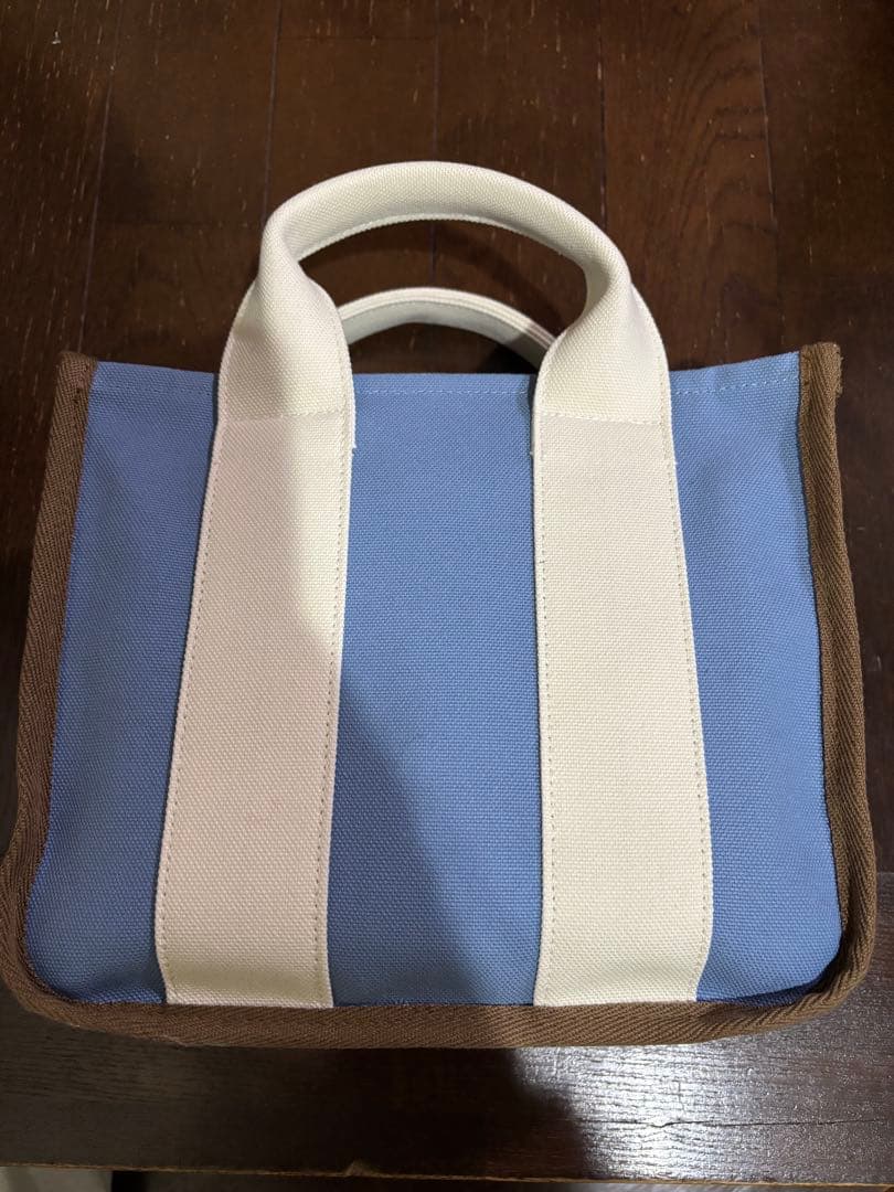 ファミリアトートバッグ 代官山店・広尾店限定 - メルカリ