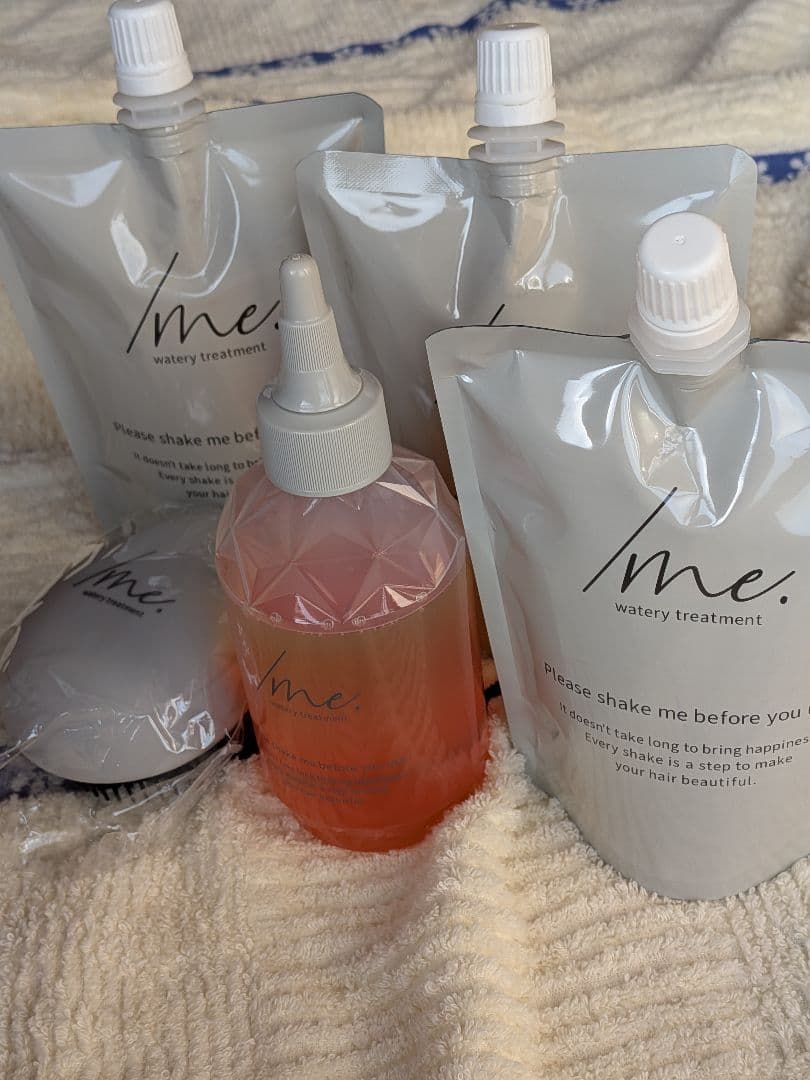 リキッドヘアトリートメントbz::本体1個詰め替え3個入り。値下げ交渉OKです