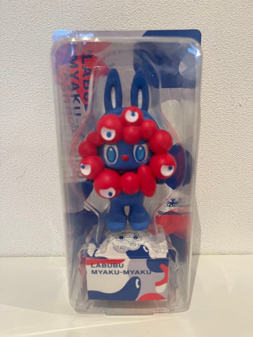 【万博限定】　ラブブ　ミャクミャク　フィギュア