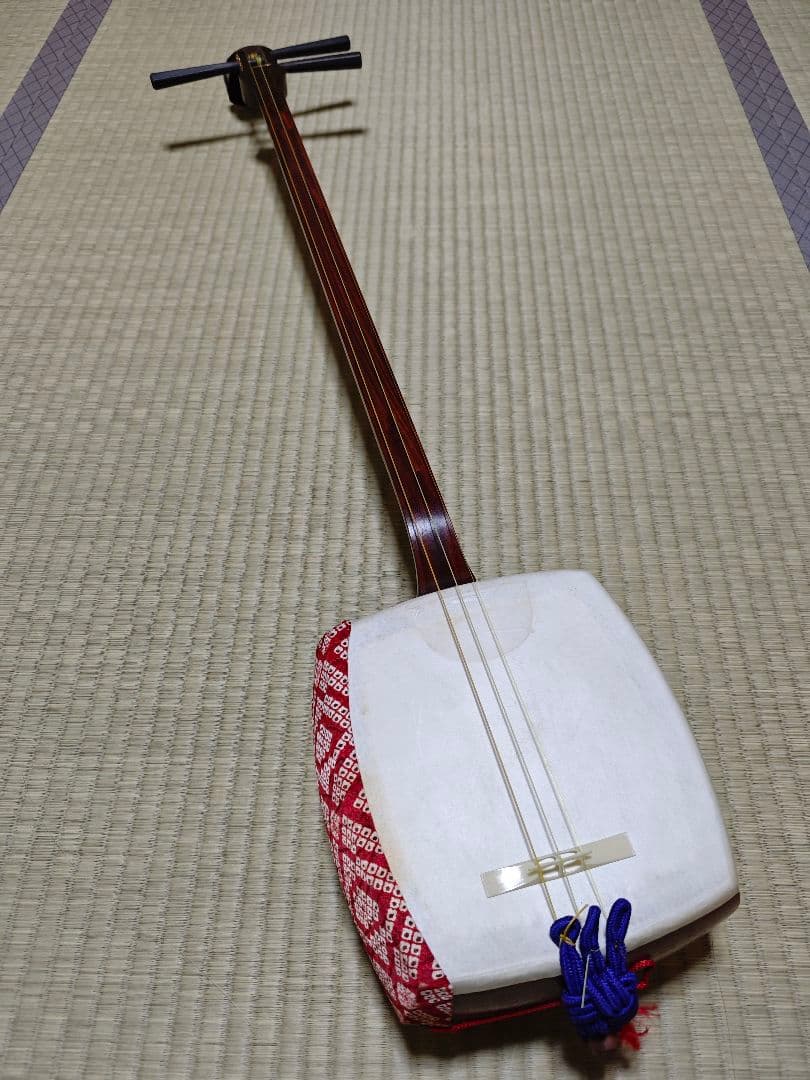 三味線本体 皮破れなし 駒付き