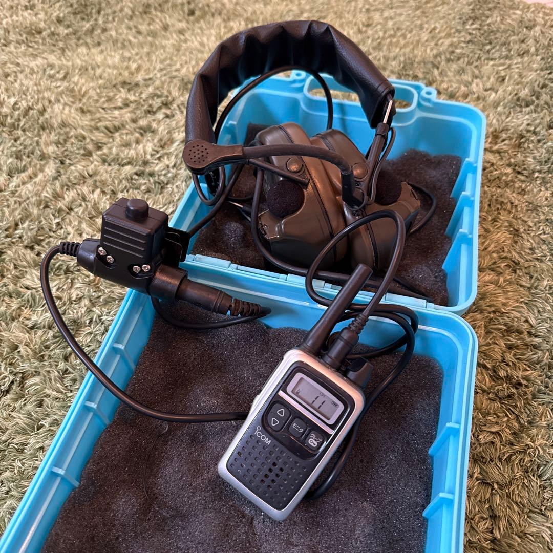 ヘッドセットとICOM トランシーバーセット